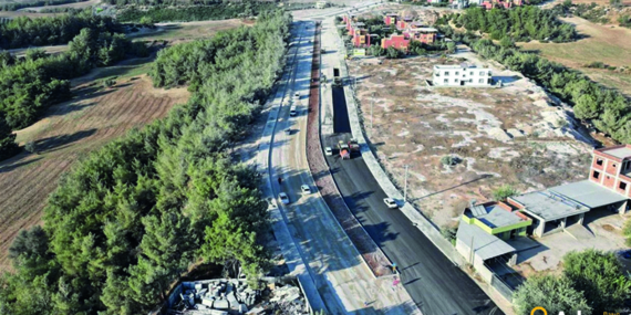“Büyükşehir Belediyesi Buruk TOKİ Yolunu Baştan Aşağı Yeniliyor”