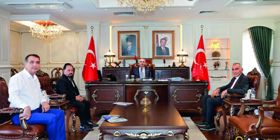 “Adana’nın Önde Gelen İsimleri Valilikte Buluştu”