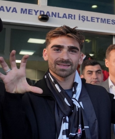 besiktasin-yeni-yildizi-jota-silva-istanbulda.jpg