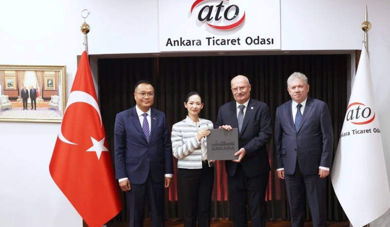 kambocya-ticaret-bakani-atoda-ticarette-1-milyar-dolar-hedefi.jpg