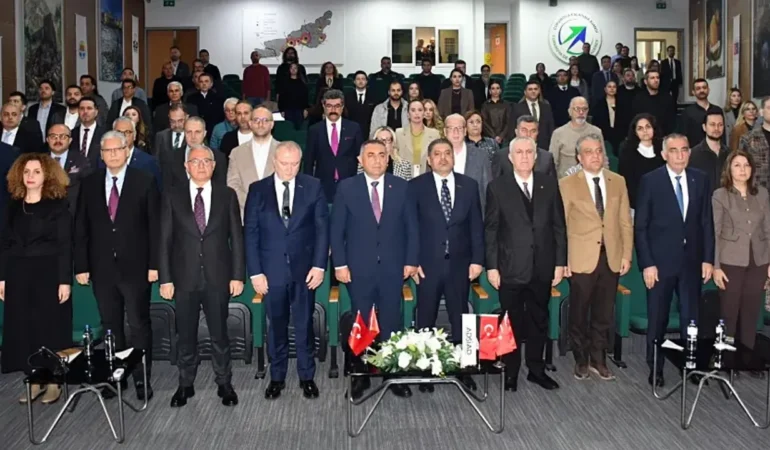 adana-yesil-donusumde-turkiye-liderligine-aday.webp.webp