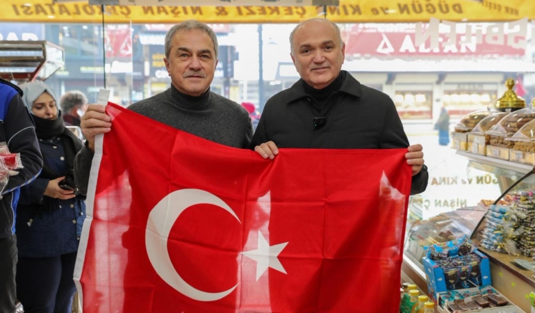 bayrak-dagitimi-ozlu-sadi8.jpeg
