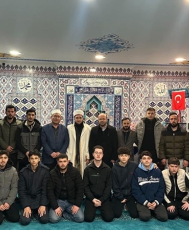 besikduzunun-parlayan-yildizi-otogar-camii-1.jpg