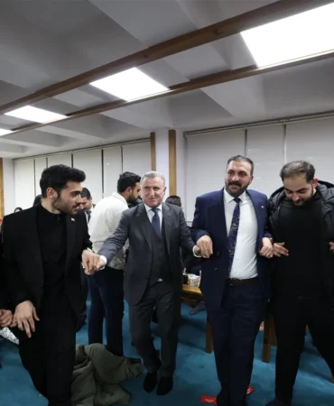 bakan-dr-osman-askin-bak-diyarbakirda-1852136a-77ac-42f7-ab63-f326d99aac01.webp.webp