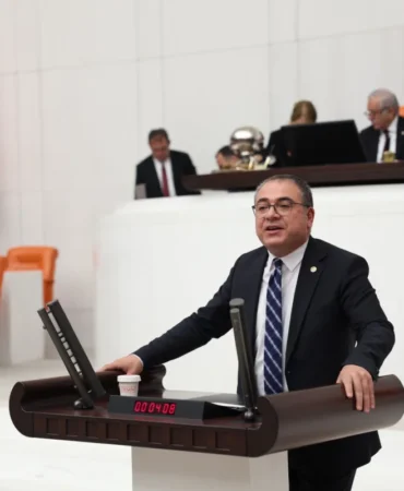 sokede-sel-vurdu-aydinli-bekil-meclise-tasidi-1771076106.webp.webp