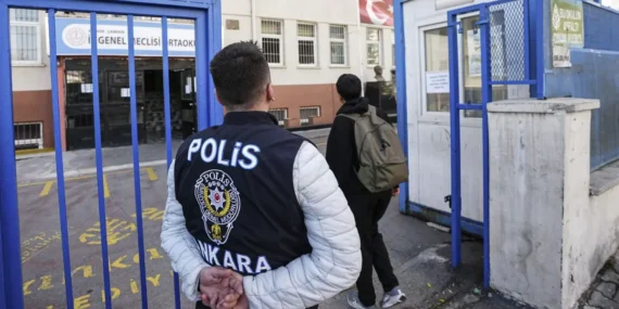 mebden-guvenlik-hamlesi-tum-okullara-kamera-sistemi-geliyor-POP2zpaB.webp.webp.webp
