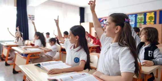 turkiyede-egitim-gostergeleri-yukselisini-surduruyor-Yhp6KdRm.webp.webp.webp