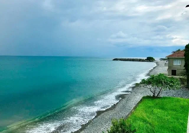 karadeniz-ve-marmarada-denize-girislere-gecici-yasak-106a6b2e9c39139.webp.webp.webp