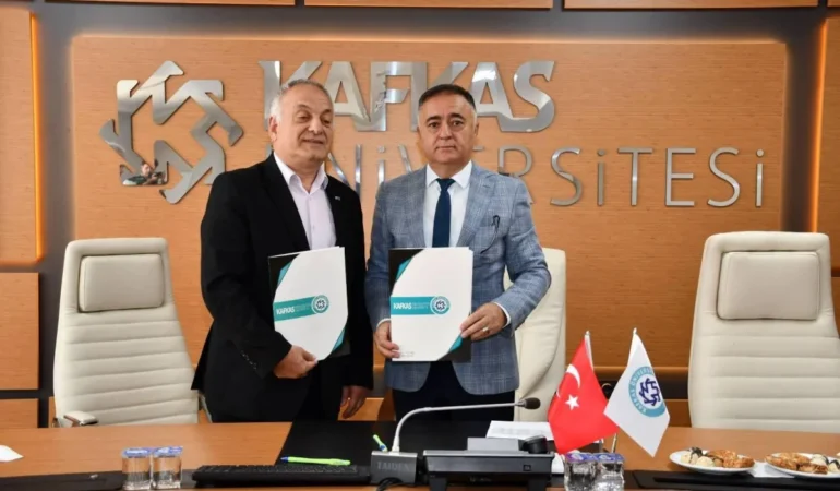 kafkas-universitesi-ile-turkiye-beyazay-dernegi-arasinda-engelsiz-universite-is-birligi-106a92e7433c2fe.webp.webp.webp